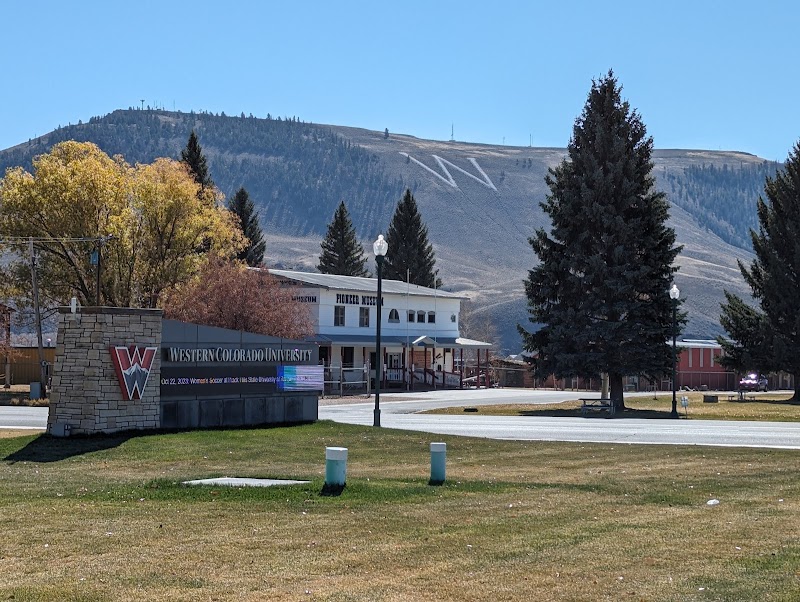 Western Colorado University campus photo 4