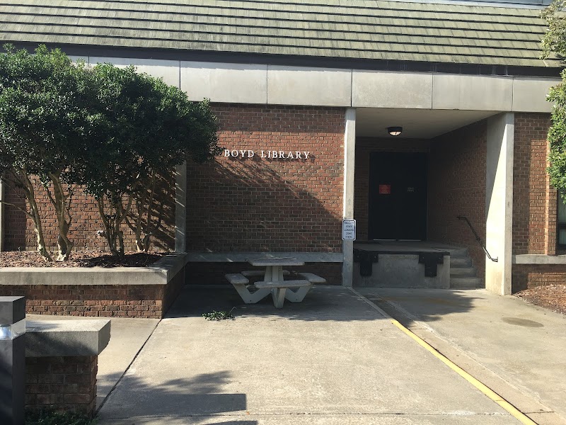 Sandhills Community College campus photo 2