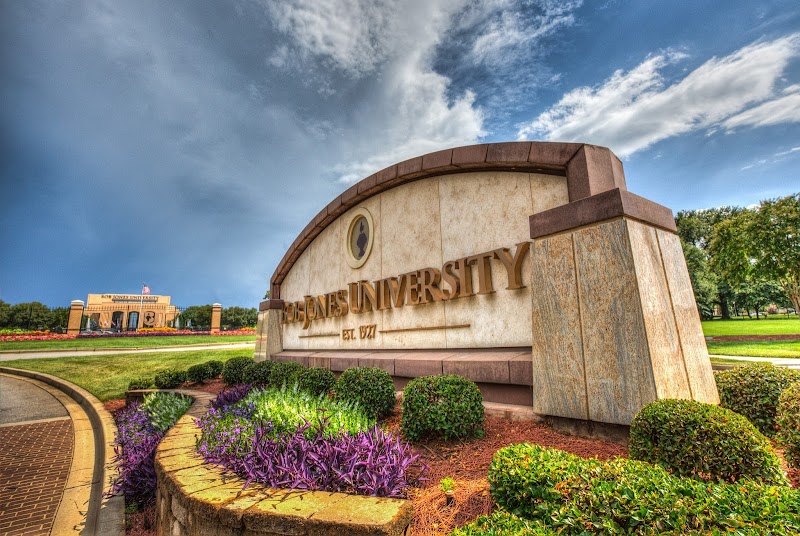 Bob Jones University campus photo 4