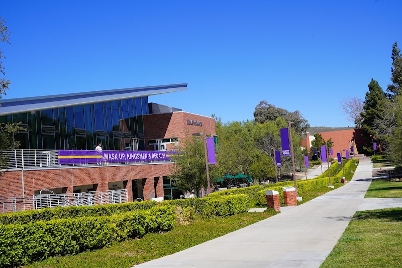California Lutheran University campus photo 2