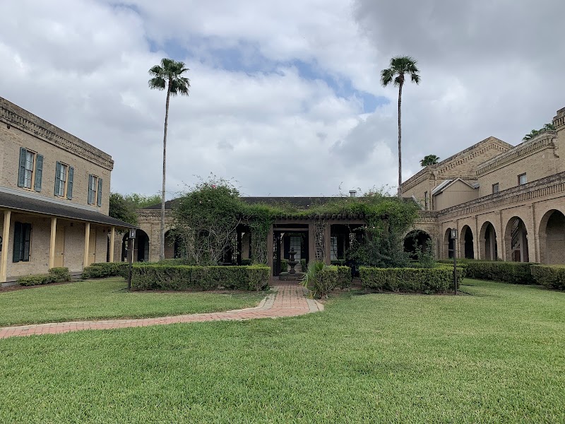 Texas Southmost College campus photo 2