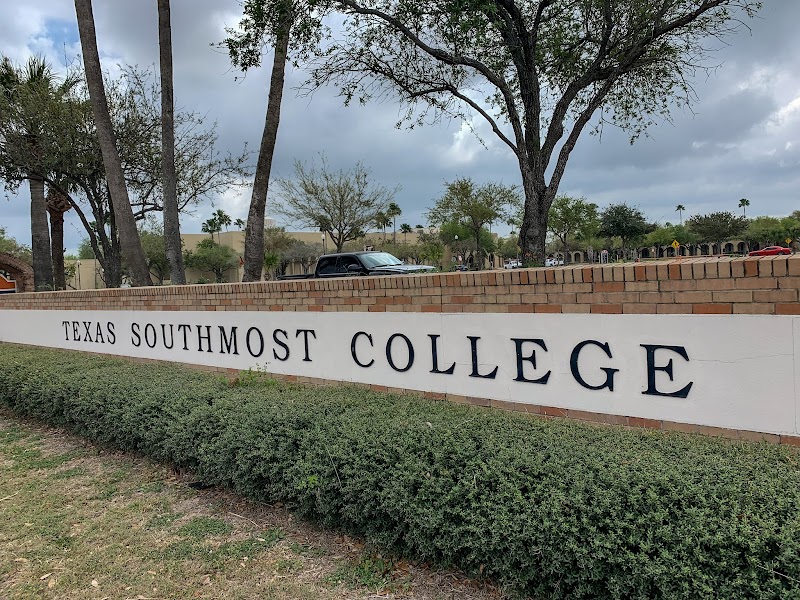 Texas Southmost College campus photo 3