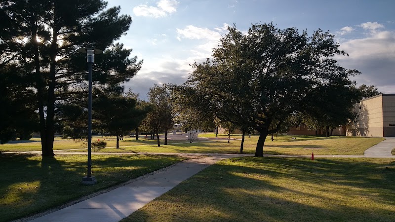 Howard College campus photo 3
