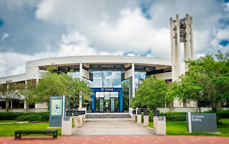 Brazosport College campus photo 2
