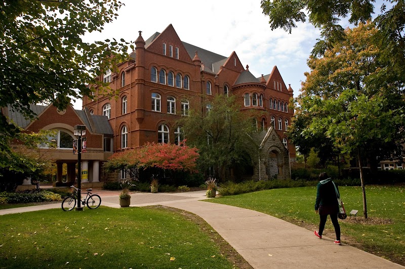 Macalester College campus photo 2