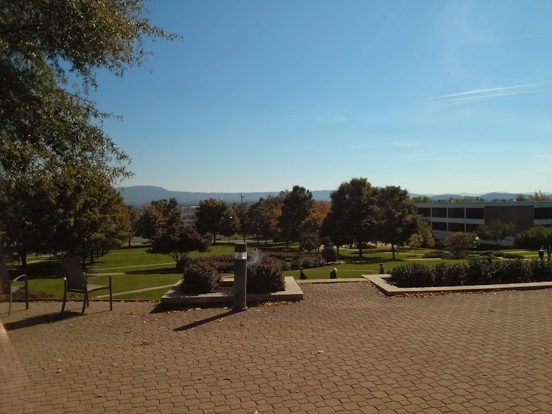 Eastern Mennonite University campus photo 2