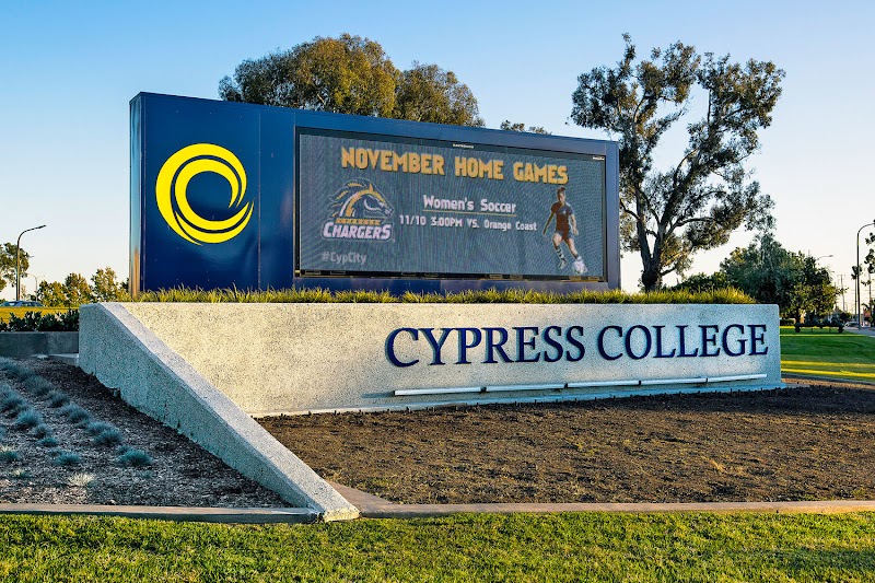 Cypress College campus photo 5