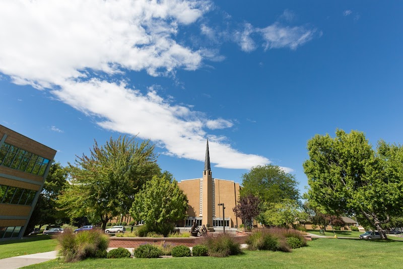Walla Walla University campus photo 3