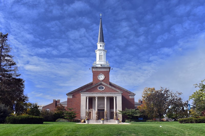 Elmhurst University campus photo 2