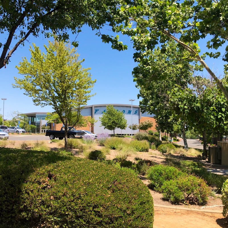 Folsom Lake College campus photo 3