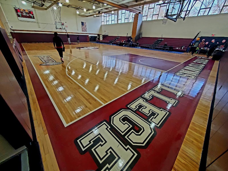 Five Towns College campus photo 4