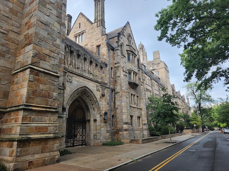 Yale University campus photo 3
