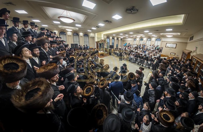 Yeshiva Gedolah Imrei Yosef D'spinka campus photo 3