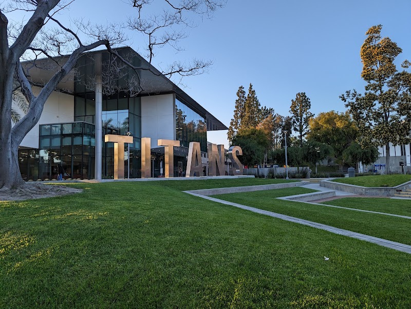 California State University-Fullerton campus photo 4