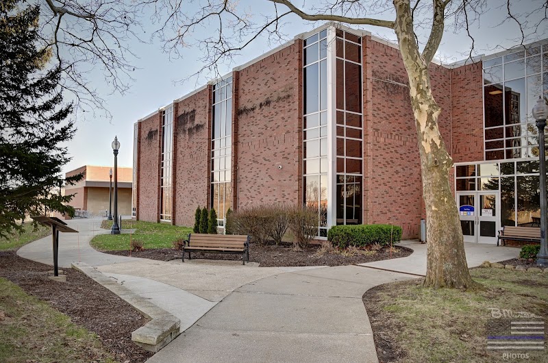 Kent State University at Stark campus photo 4