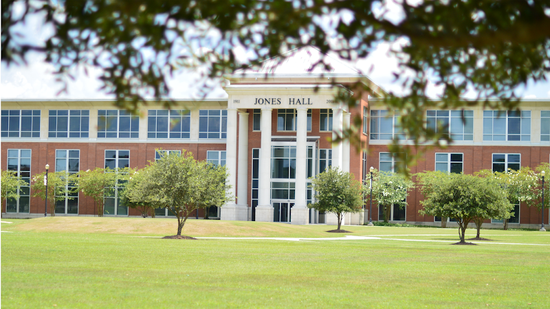 Jones County Junior College campus photo 2