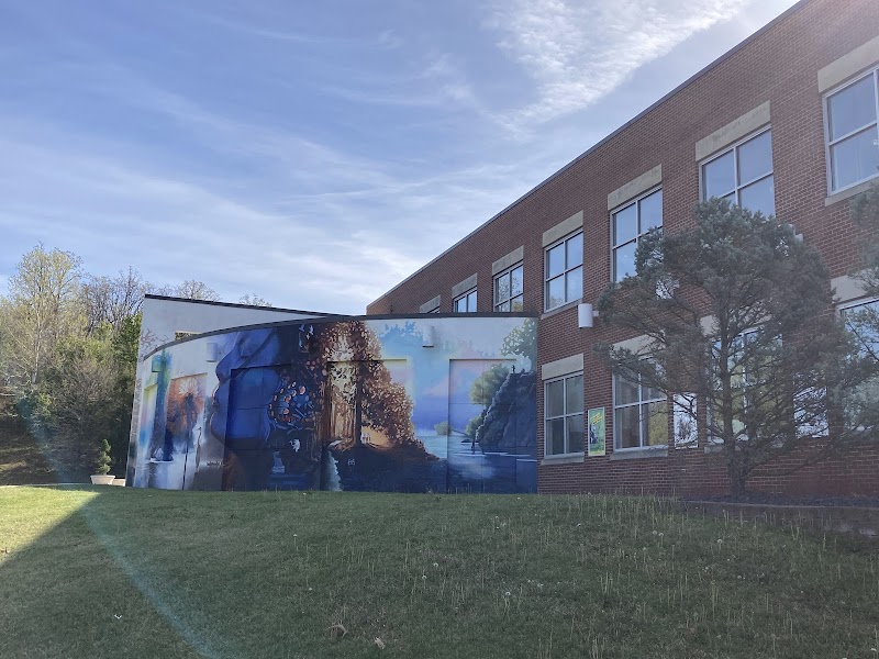 Three Rivers College campus photo 4