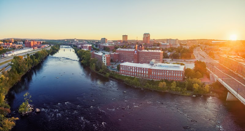 University of New Hampshire at Manchester campus photo 3