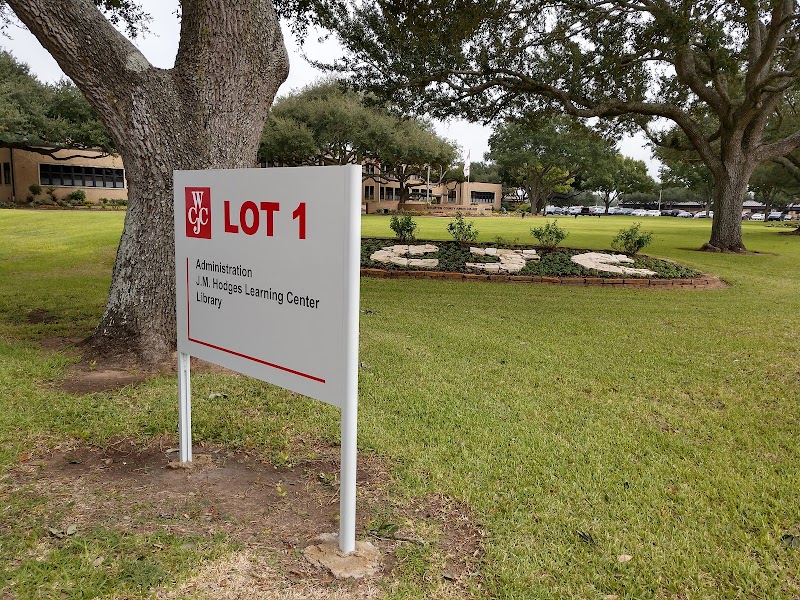 Wharton County Junior College campus photo 1