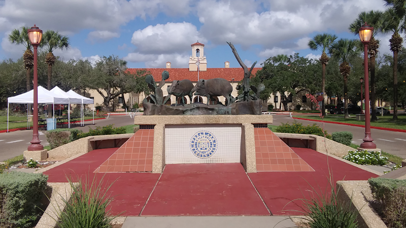 Texas A & M University-Kingsville campus photo 4