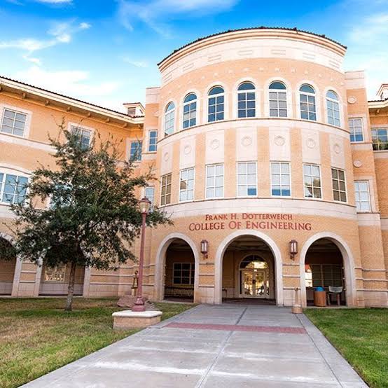 Texas A & M University-Kingsville campus photo 5