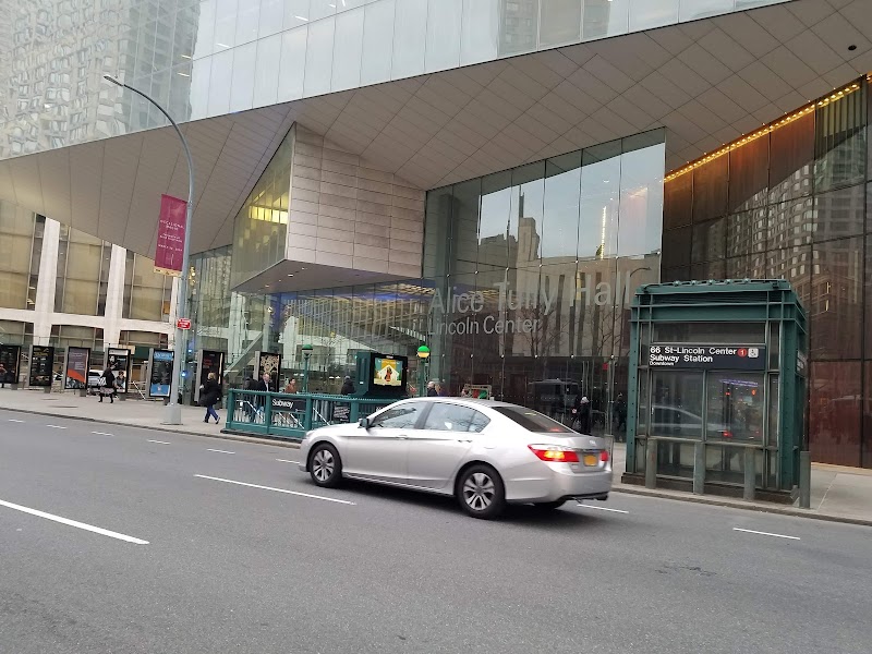 The Juilliard School campus photo 4