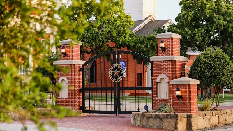 Howard Payne University campus photo 1