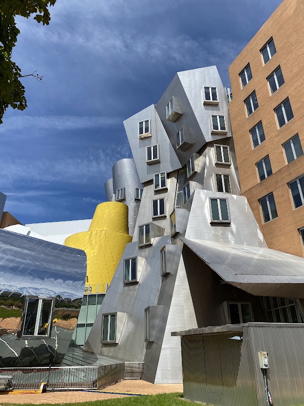 Massachusetts Institute of Technology campus photo 3