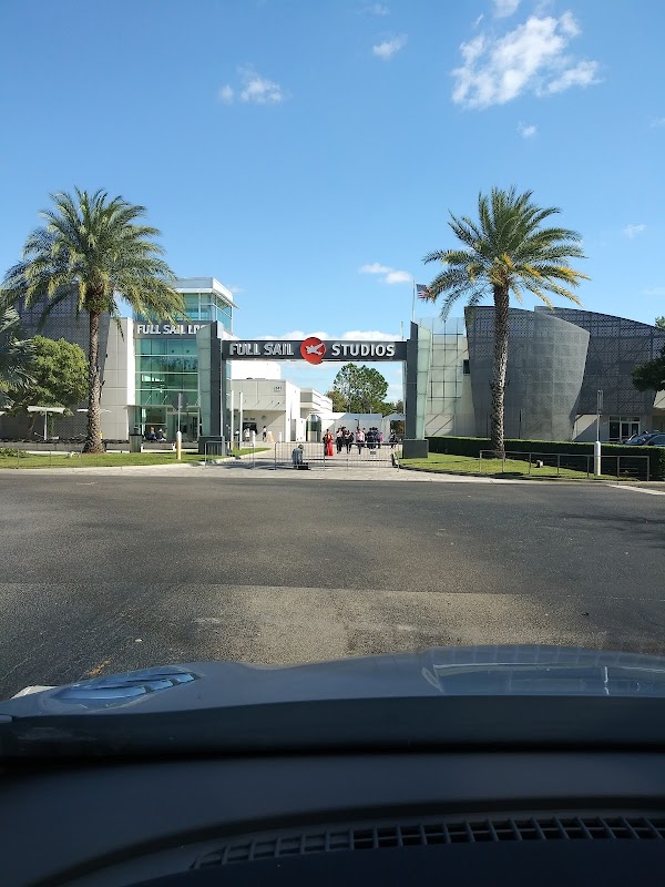 Full Sail University campus photo 2