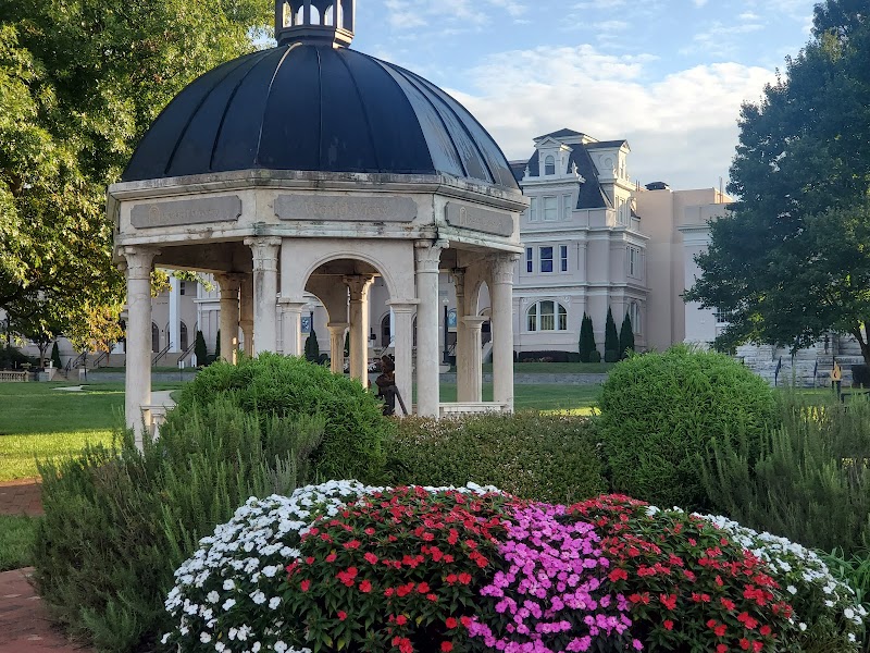 Brenau University campus photo 3