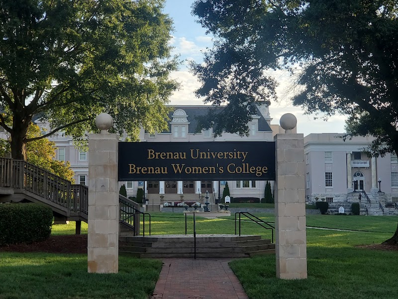 Brenau University campus photo 5