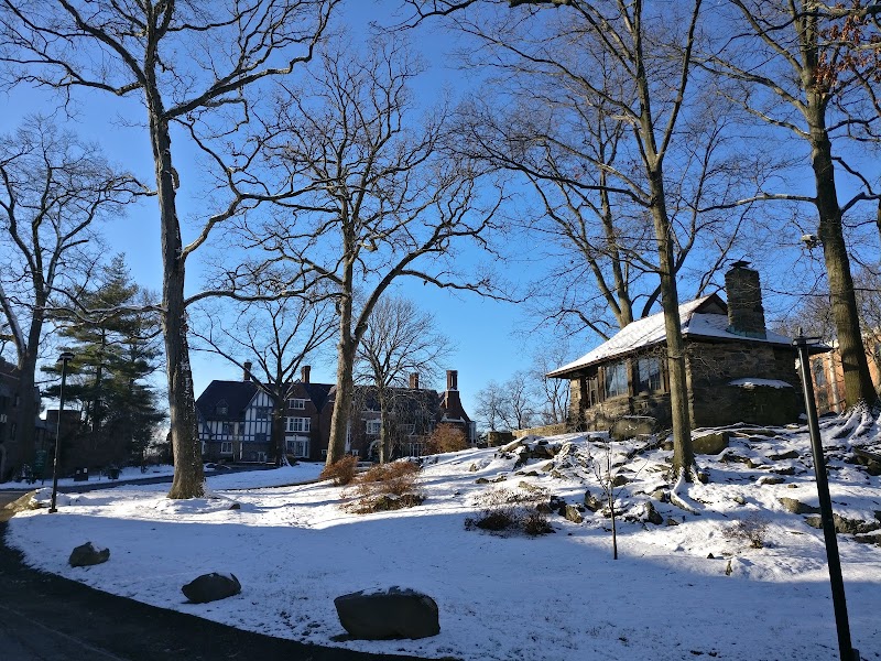 Sarah Lawrence College campus photo 5