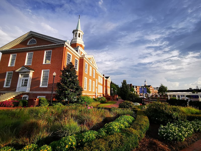 High Point University campus photo 1