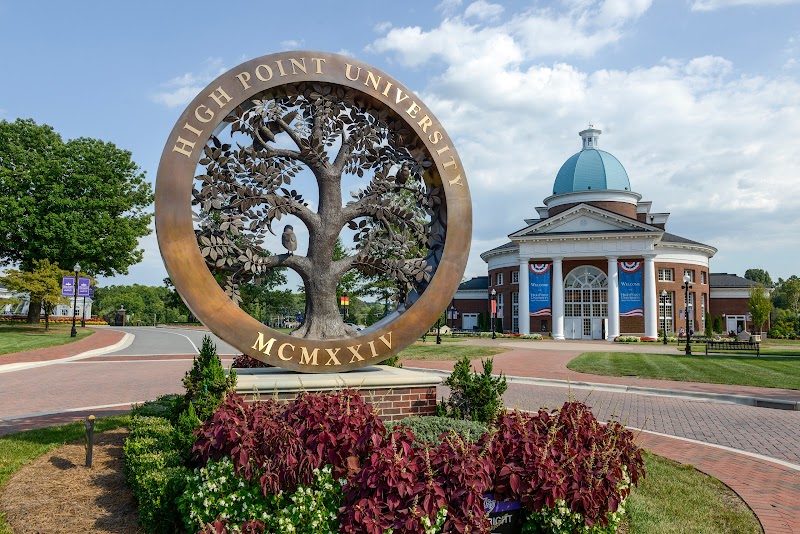High Point University campus photo 3