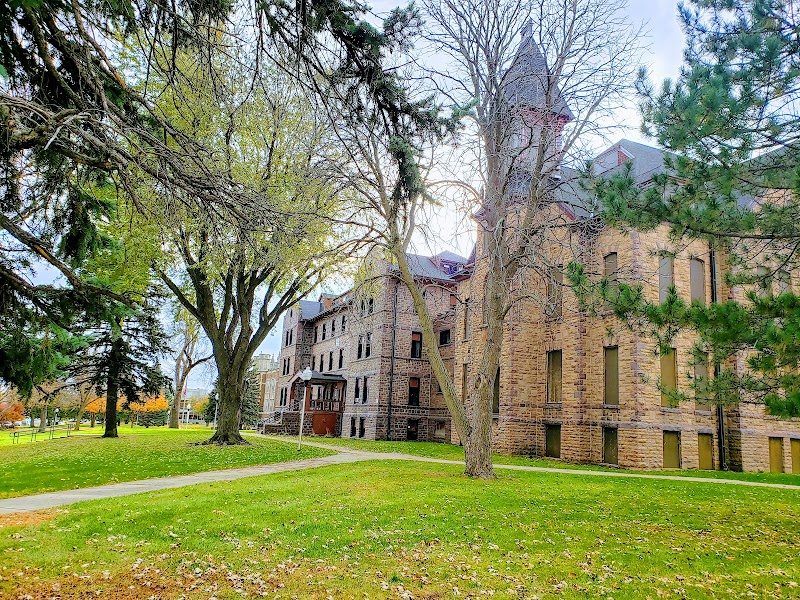 Augustana University campus photo 4