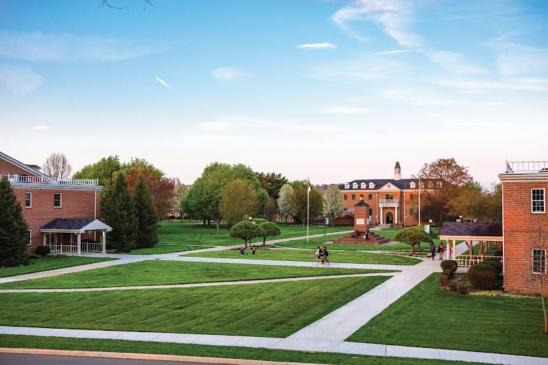 Mount Vernon Nazarene University campus photo 1