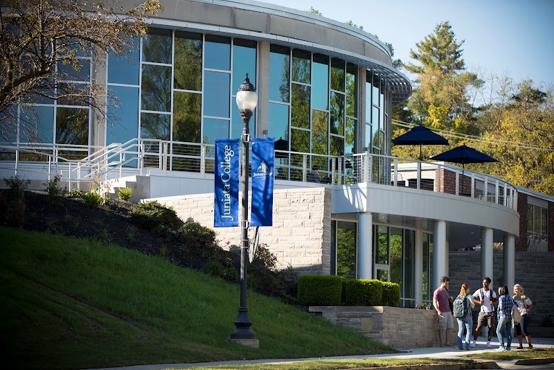 Juniata College campus photo 5