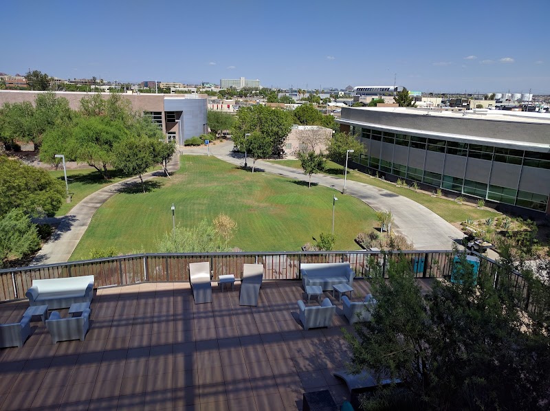GateWay Community College campus photo 4