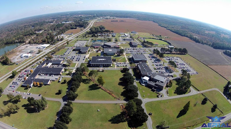 Lenoir Community College campus photo 2