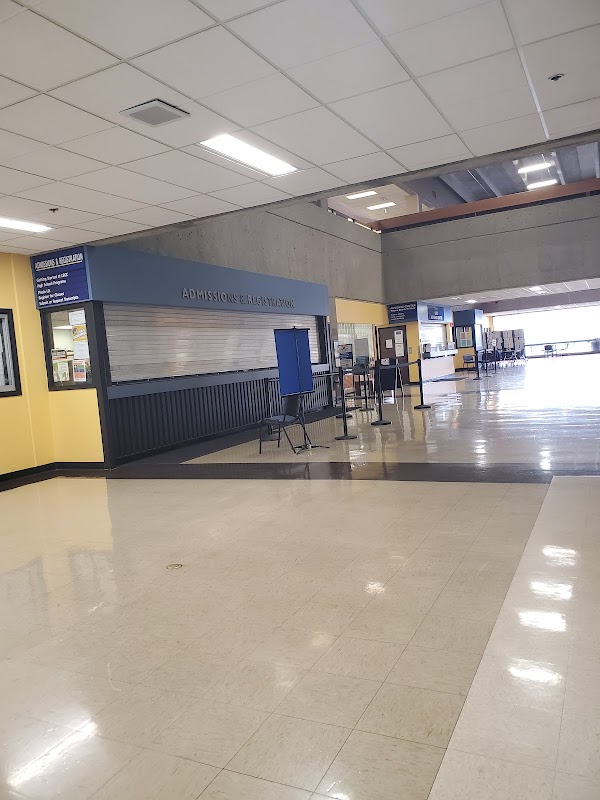 Linn-Benton Community College campus photo 2