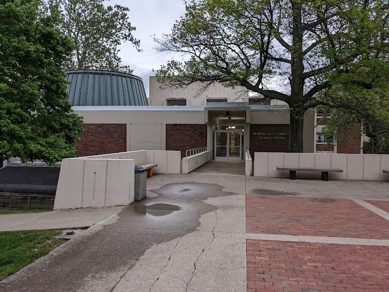 Georgetown College campus photo 4