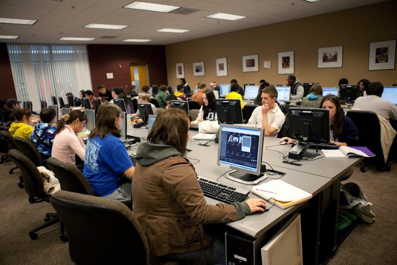 Elgin Community College campus photo 3