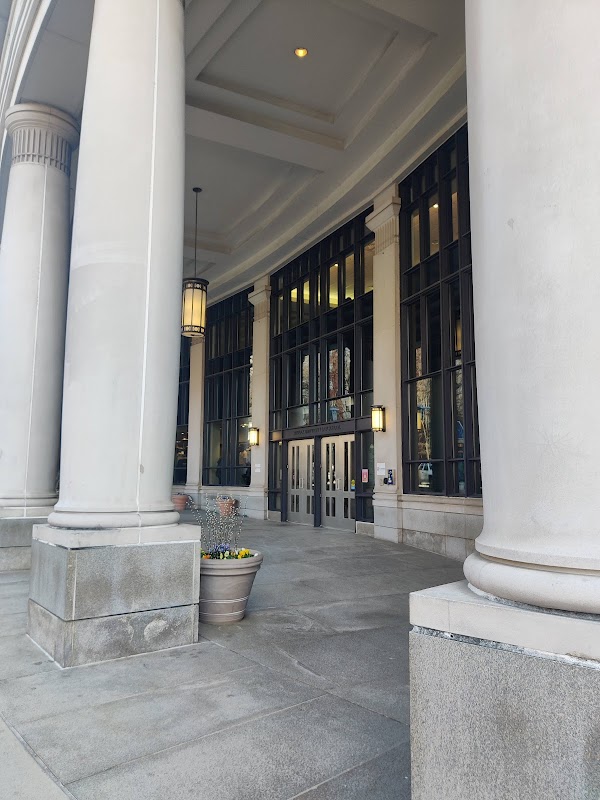 Suffolk University campus photo 4