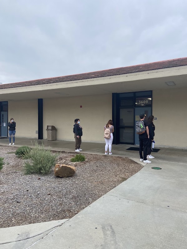 MiraCosta College campus photo 3