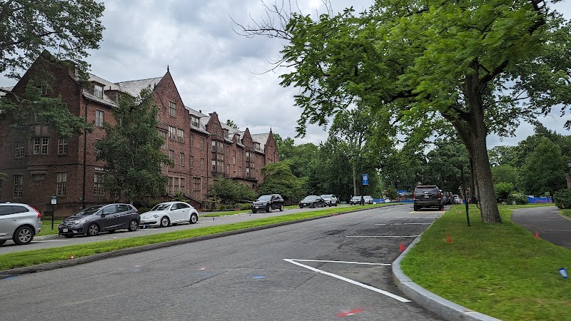 Mount Holyoke College campus photo 4