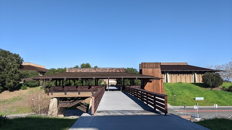 Foothill College campus photo 4