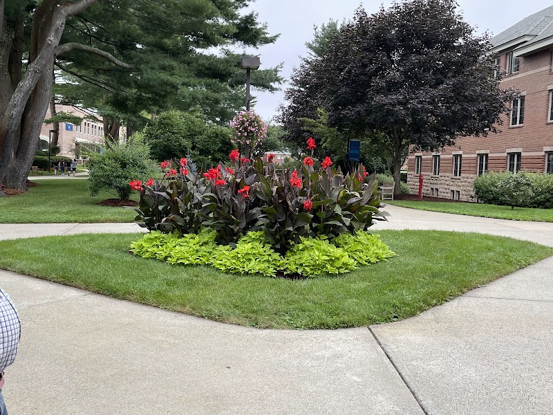 Gordon College campus photo 3