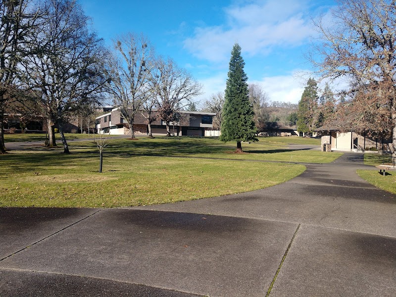 Umpqua Community College campus photo 2