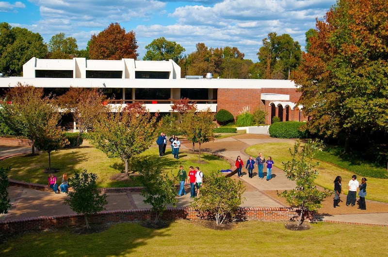 Christian Brothers University campus photo 3