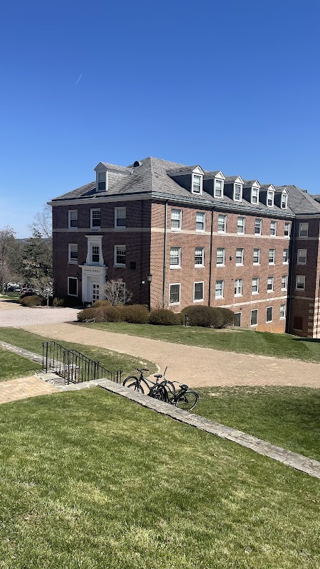 McDaniel College campus photo 3